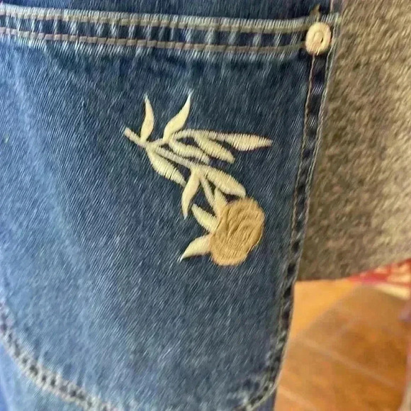 Denim sport summer jumper. Size large. - Picture 4 of 6